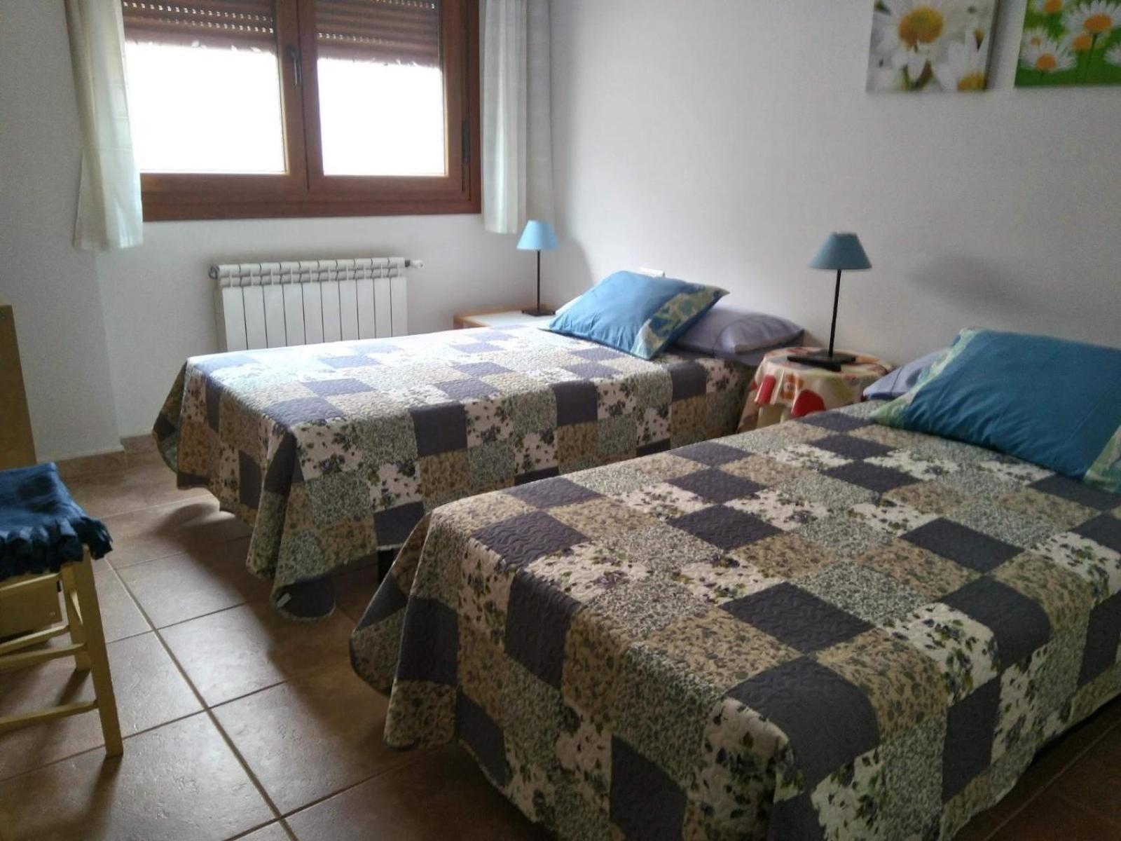 Rooms Peregrinos B Casa Alicia Rosal Exteriör bild